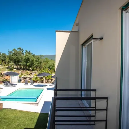 Casa Gemeos Alcobaça