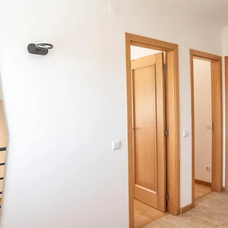 Casa Gemeos Alcobaça