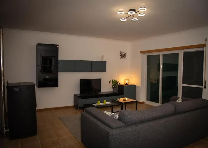 Casa Gemeos Алкобаса