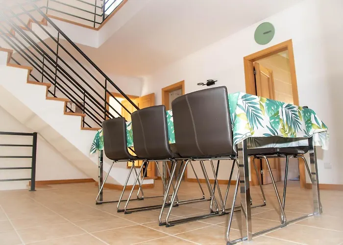 Casa Gemeos Дом отдыха Алкобаса